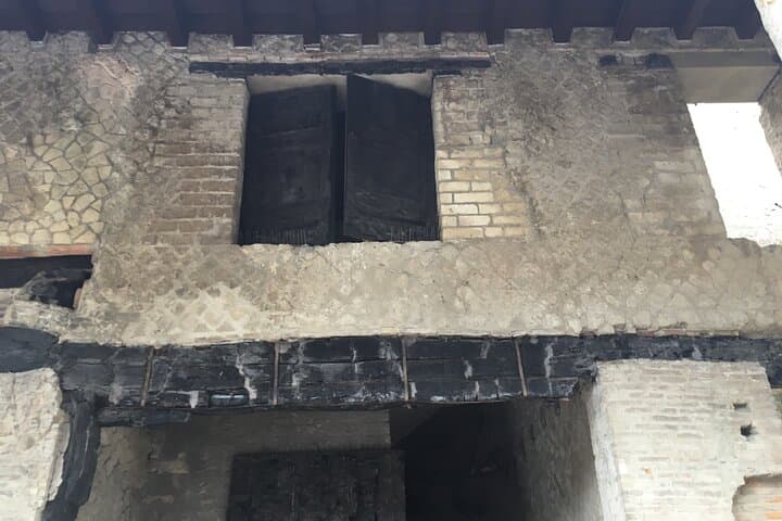 Guided tour of Herculaneum