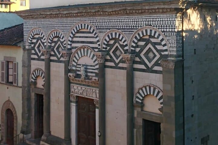 Private Walking Tour of Pistoia in Tuscany