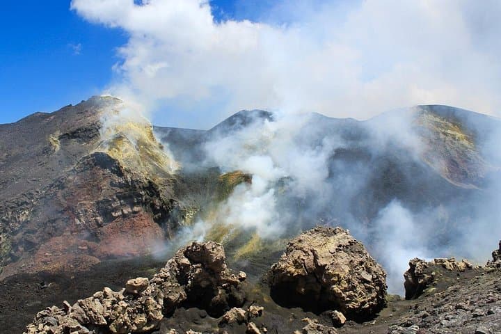 Mt. Etna Trek: Explore the Highest Permitted Peaks – Tickets Inc.