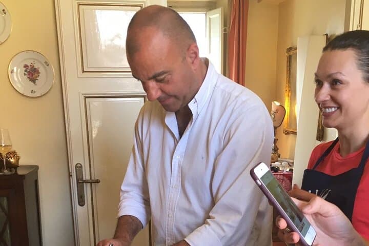 Wine and Extra virgin olive oil tasting in Lucca, Tuscany