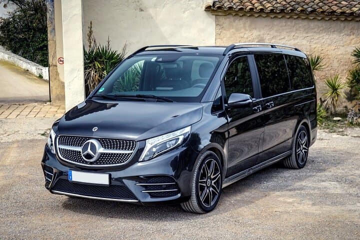 Rome Airport FCO Transfer to Civitavecchia Port by Luxury Van