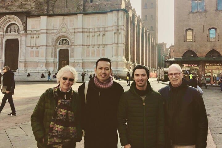 Bologna Private & Personalized Half-Day Tour with a Local Guide