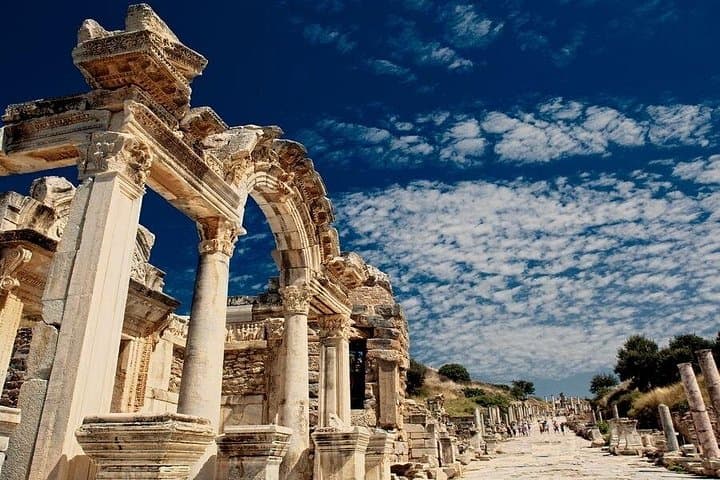 Half-Day Group Tour in Pompeii with Pick Up