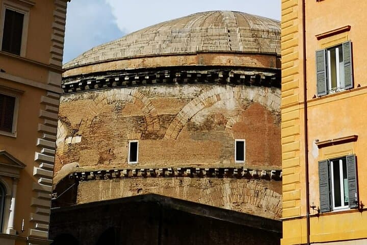 Pantheon: The Iconic Ancient Roman Temple – Semi-Private Tour