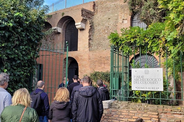 Domus Aurea Tour, Golden House of an Emperor with VR Experience