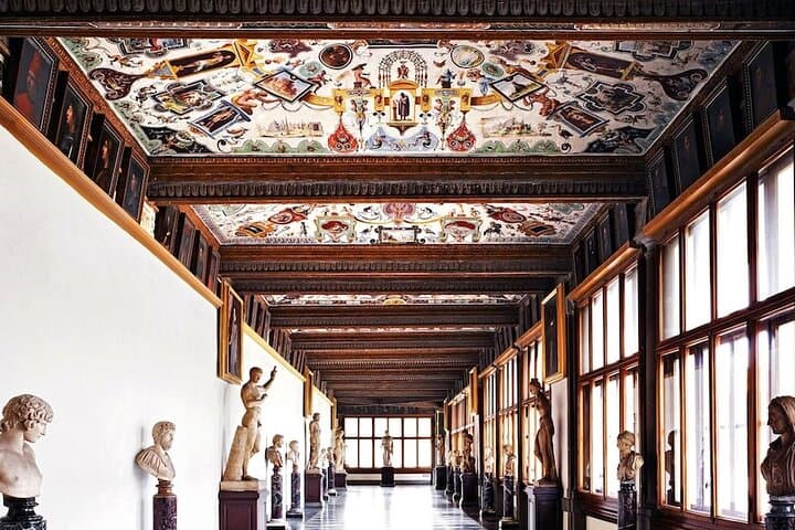Guided tour of the Uffizi Gallery in Italian