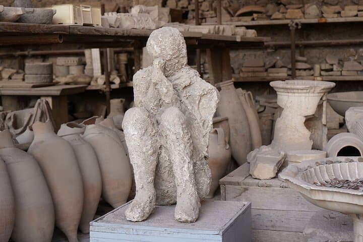 Pompeii 3 Hours Walking Tour Led by an Archaeologist