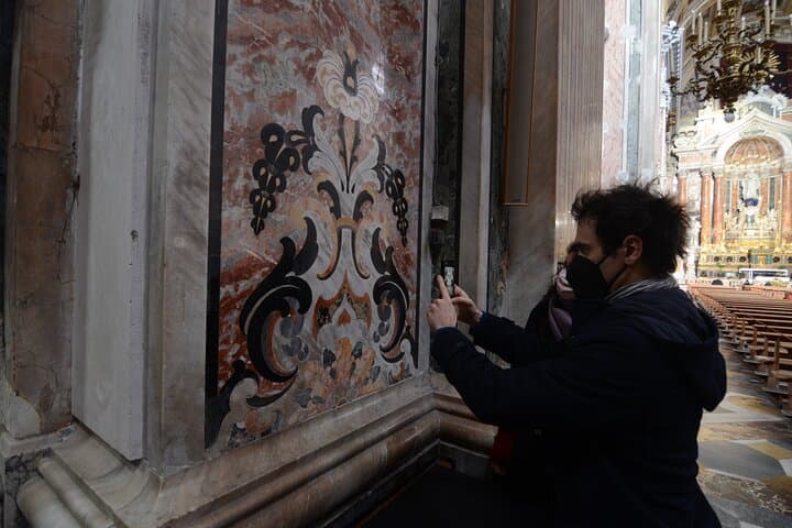 Icons of Naples: Walking Tour with Veiled Christ&Espresso Tasting
