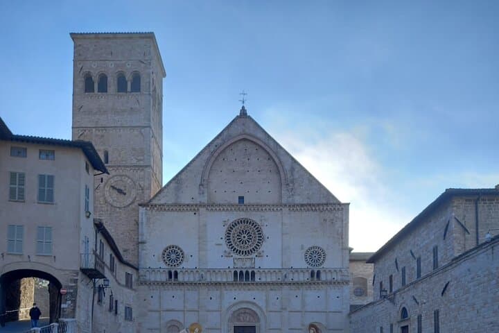 Full Day Guided Historical Tour of Cascia and Assisi