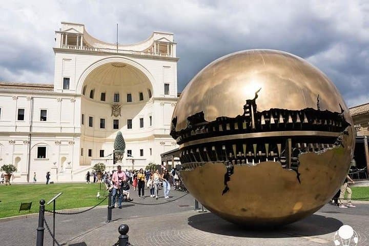 Vatican Museums Sistine Chapel tour with Access to St. Peters