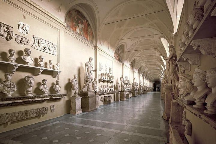 Vatican Museums Sistine Chapel tour with Access to St. Peters