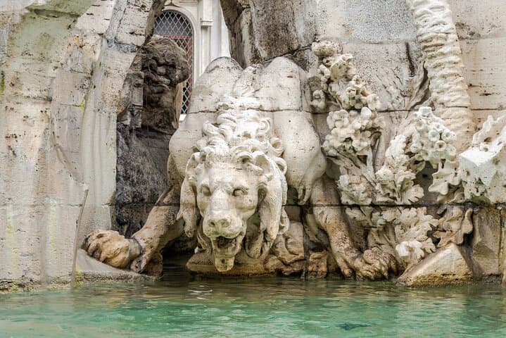 Navona Square fountain