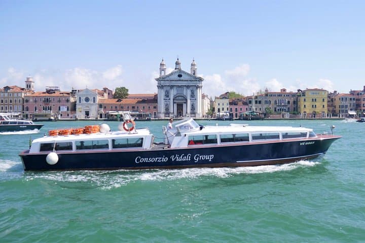 Private Transfer from Marco Polo Airport to Venice