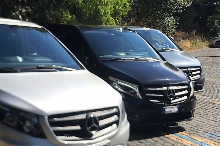 Mercedes Vito minivan