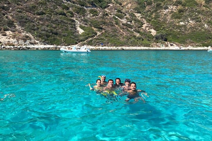 private tour with skipper from Tropea to Capo Vaticano with aperitif