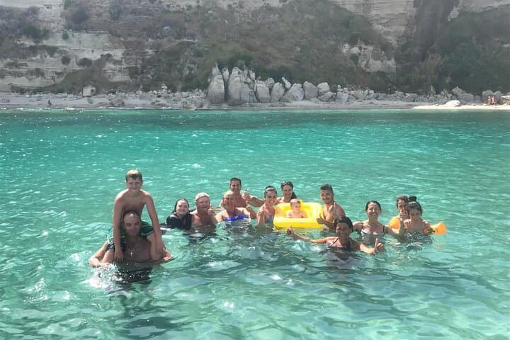 private tour with skipper from Tropea to Capo Vaticano with aperitif