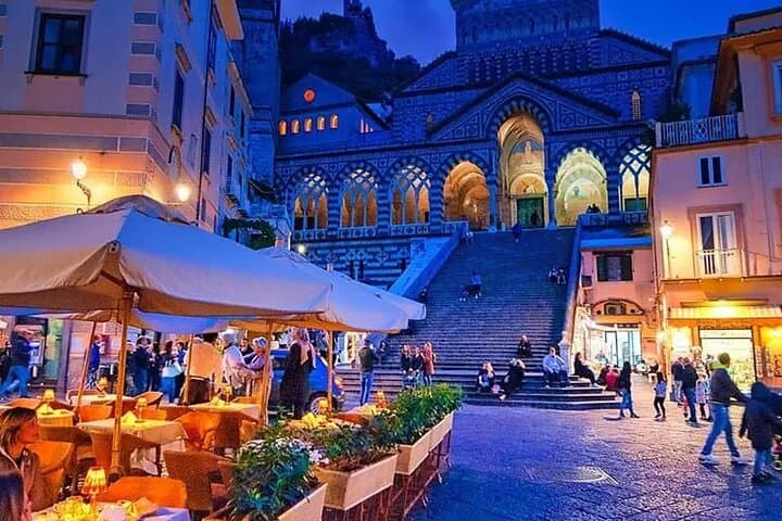 Sharing tour of the Amalfi coast