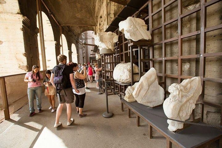 Private Colosseum Underground Tour Full experience