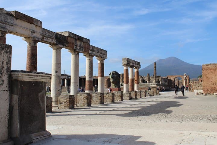 VIP Pompeii Tour including Newly Opened Houses With Archaeologist