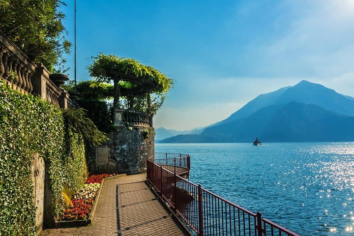 Bellagio & Varenna Boat Experience:Lake Tour & Tasting Lunch