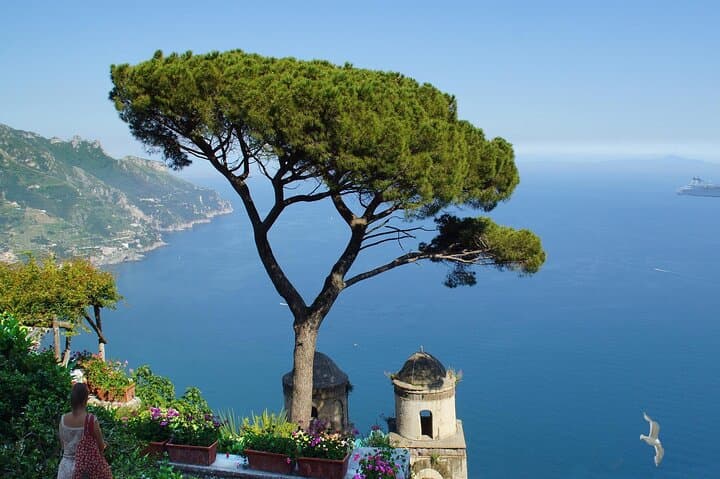 Best of Amalfi Coast by Train from Rome