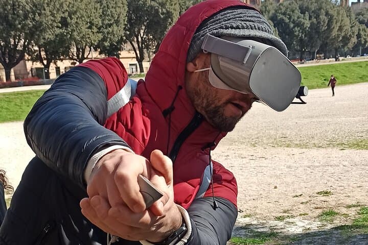 Rome: Circus Maximus Virtual Reality Game near the Colosseum
