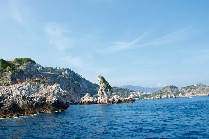 Tour to Baia di Taormina, Isola Bella and Naxos