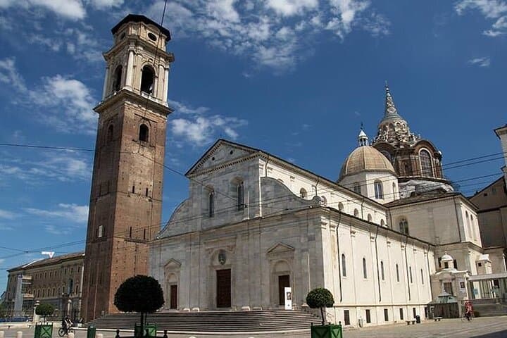Turin: Private Tour on The Path of The Holy Shroud