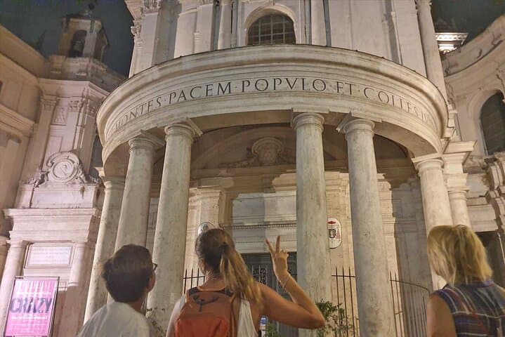 Kids & Families Tour of Rome at Night with Child-Friendly Guide Pizza & Gelato