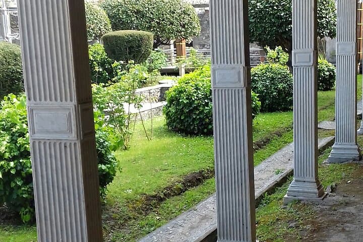 Transfer From Naples/area to Amalfi coast with 2hr stop in Pompei