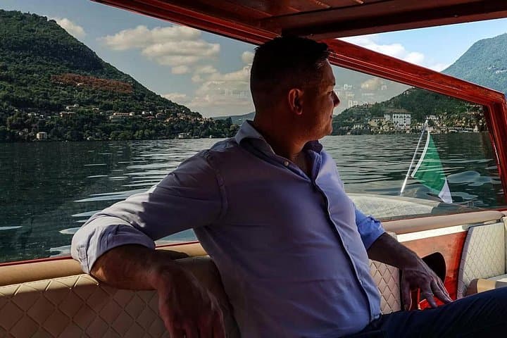 2 Hours Private Wooden Boat Tour on Lake Como 10 pax
