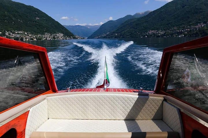 2 Hours Private Wooden Boat Tour on Lake Como 6 pax