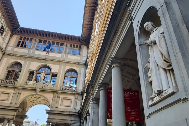 Private Florence Uffizi Gallery Tour & Leonardo's Works