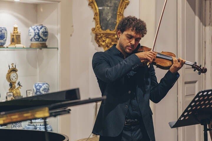 Andrea Montella violin