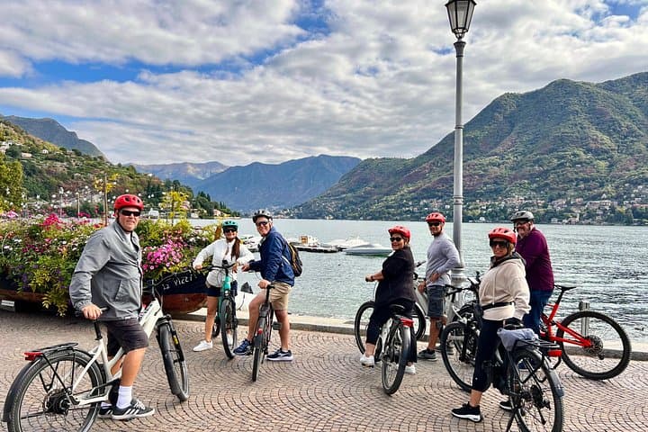 Cernobbio square Lake Como