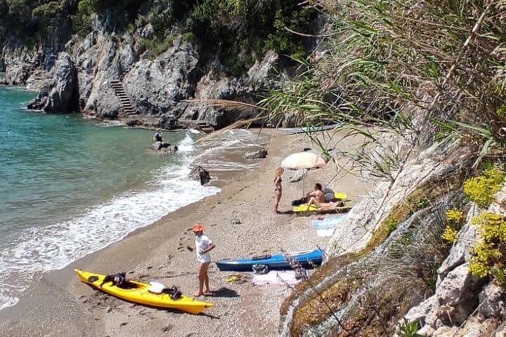 Amalfi coast 3 hr. Kayak Tour: Cruise Ship Special
