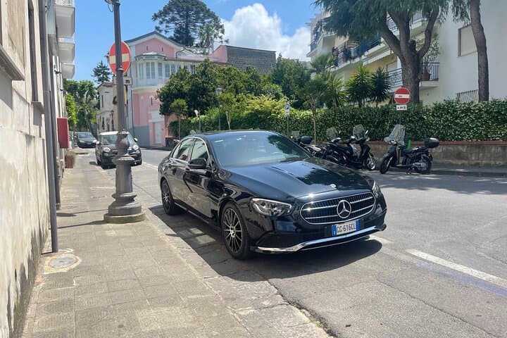 Transfer from Naples airport to Sorrento