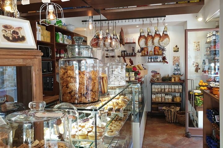 Horseback ride and gourmet cuisine in a historic food shop