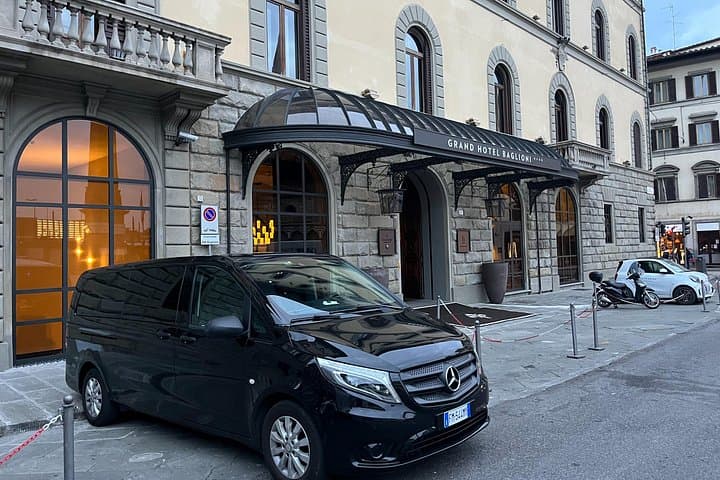 Private day trip to Florence with round trip from Rome