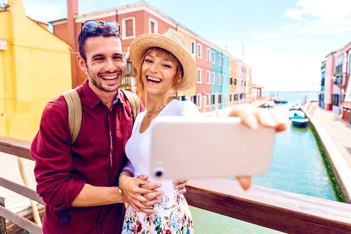 Venice: Murano & Burano Islands Tour with Optional Torcello Stop