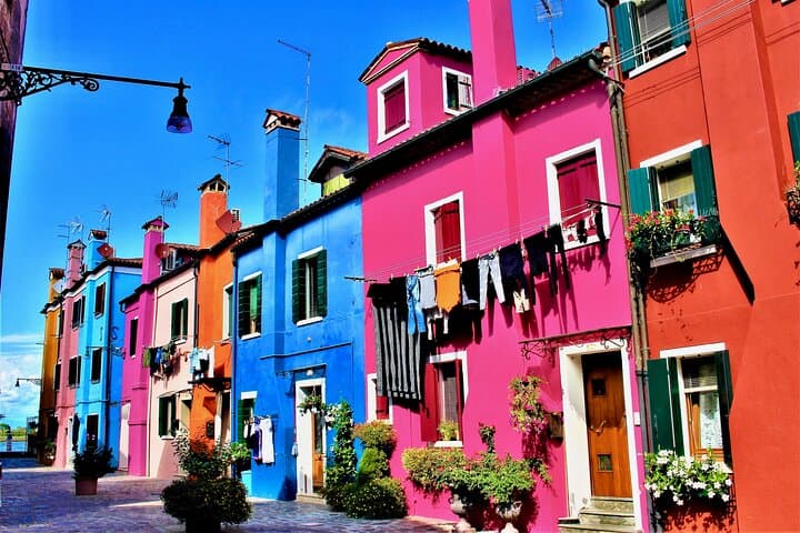 Venice: Murano & Burano Islands Tour with Optional Torcello Stop