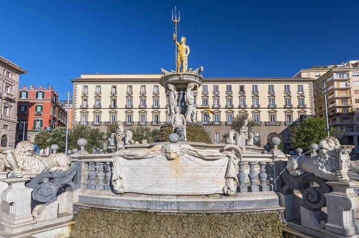 Naples Walking Tour and Underground Ruins
