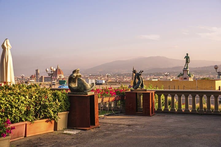 Skip-the-line Basilica di Santa Croce & Old Town with Guide