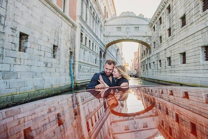 Exclusive 1-Hour private photoshoot in Venice.