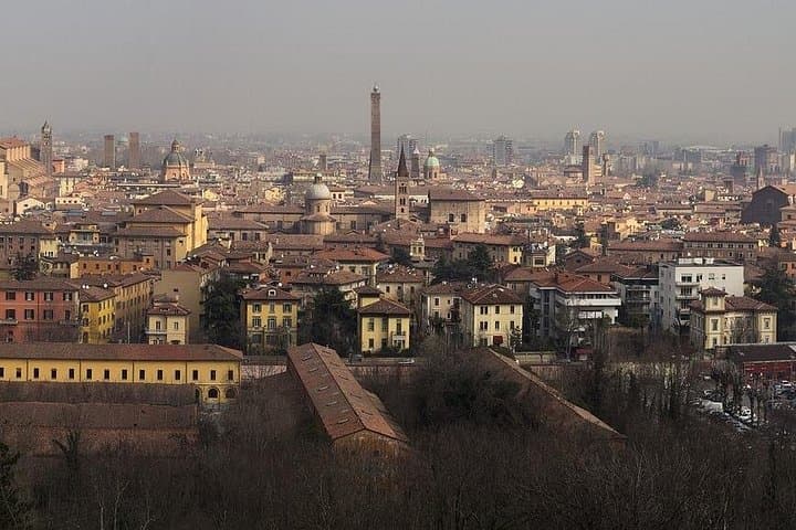 Milan to Bologna Private Transfer with English-Speaking Driver