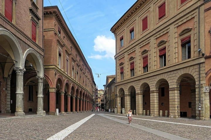 Milan to Bologna Private Transfer with English-Speaking Driver