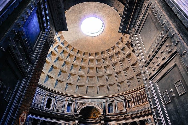 Immersive Underground and Piazzas Tour in Rome