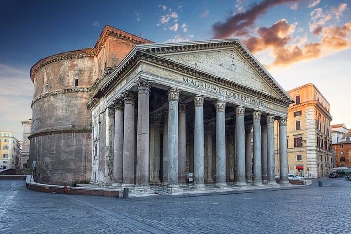 Explore Rome by Golf Cart with Professional Tour Guide
