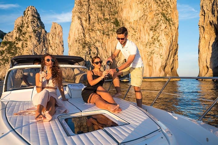 Capri Private Boat Tour with Limoncello tasting