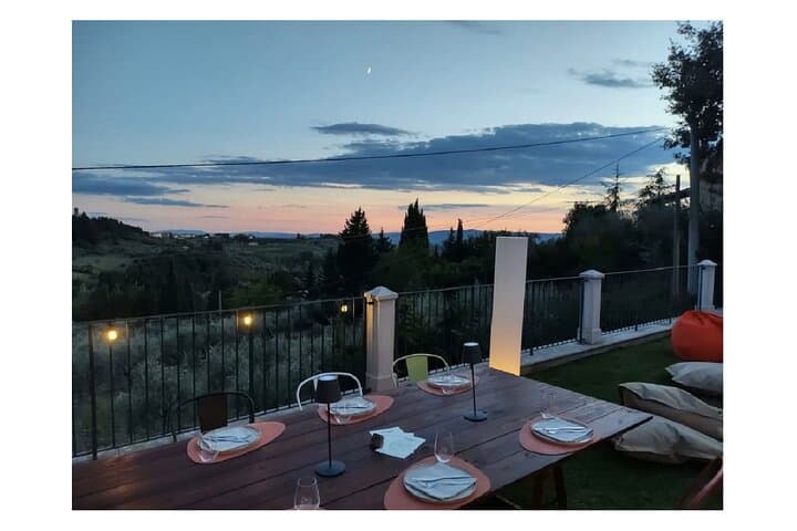 Discovering Chianti: Sunset Vespa Tour with Dinner